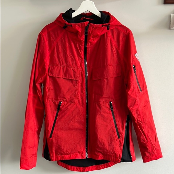 Guess Red Raincoat with Full Zip and Stand Up Collar - Picture 8 of 12